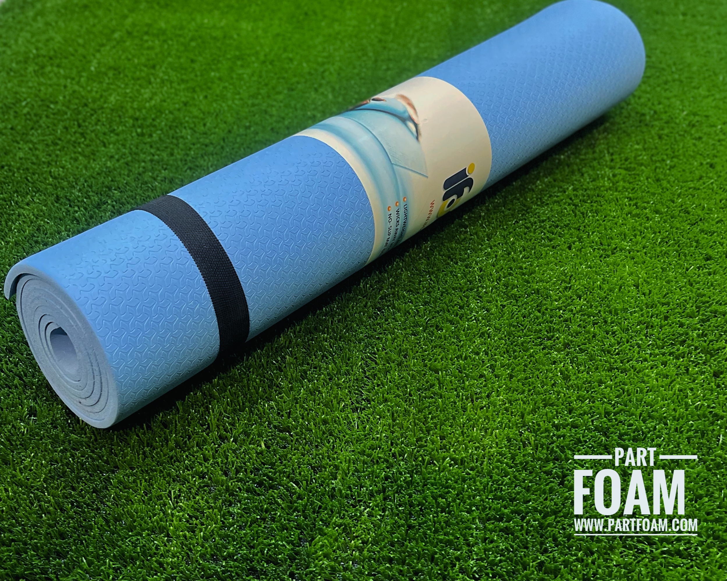 مت یوگا و زیر انداز ورزشی